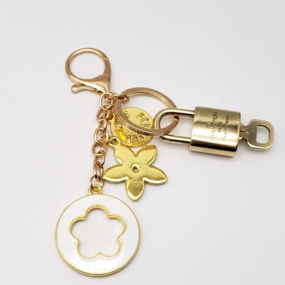 Authentic Louis Vuitton Lock & Key with unbranded Bagcharm, Keycharm, Keychain - Picture 2 of 6